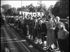FMN_1945-06-07_055-109_MTA01080-A_GenPattonArrivesAtAirportMass.mov