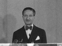 FMN_1953-03-30_089-343_FMN-16mm-00170_026_PrisonersExchangeUnitedNations_BROLL_HD.mov